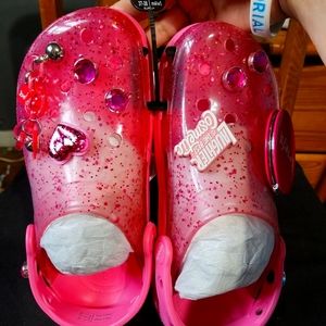 Crocs Benefit croc slides